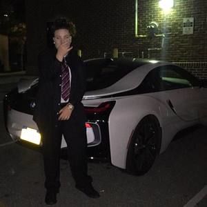 Meet your Posher, Melanie